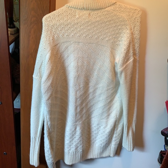 Cardigan - Picture 2 of 2